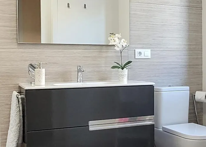 Besbello - * サンティアゴ・デ・コンポステーラ