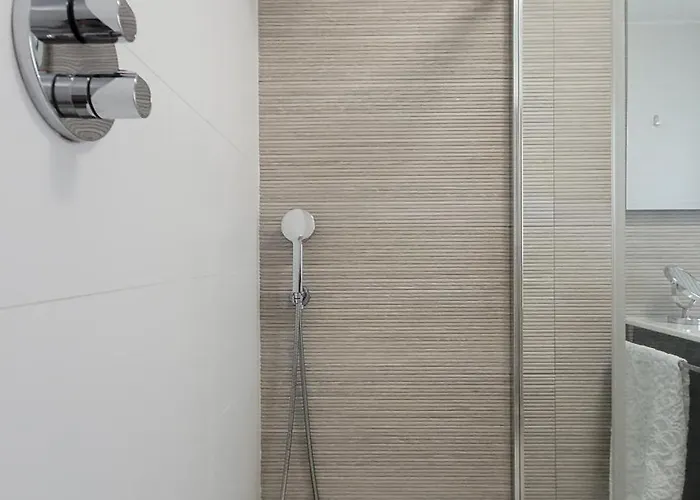 Besbello - アパート